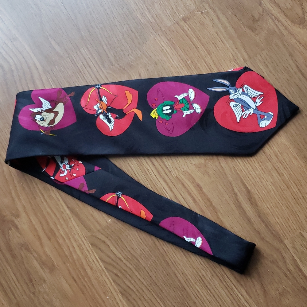 Warner Brothers Looney Tunes Mania 1996 Heart Love Neck Tie